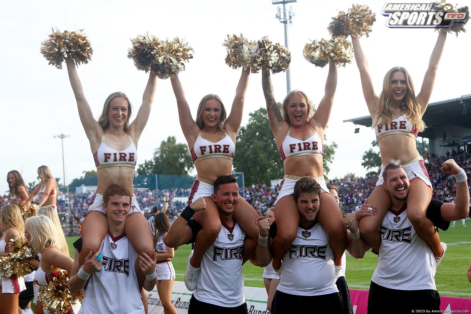 Die Cheerleader beim Spiel Galaxy vs Fire am 03.09.2023