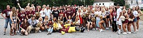 ELF: Die Pyromaniacs Cheerleader beim Spiel Rhein Fire vs Hamburg SeaDevils am 15.06.2025