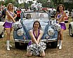 Die Frankfurt Universe Cheerleader bei der Oldtimer Ausstellung in Frankfurt H&ouml;chst 07.07.2019