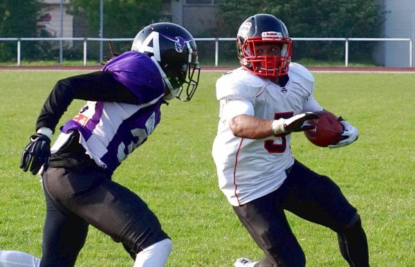 Panther mühen sich zum 13:0 in Langenfeld